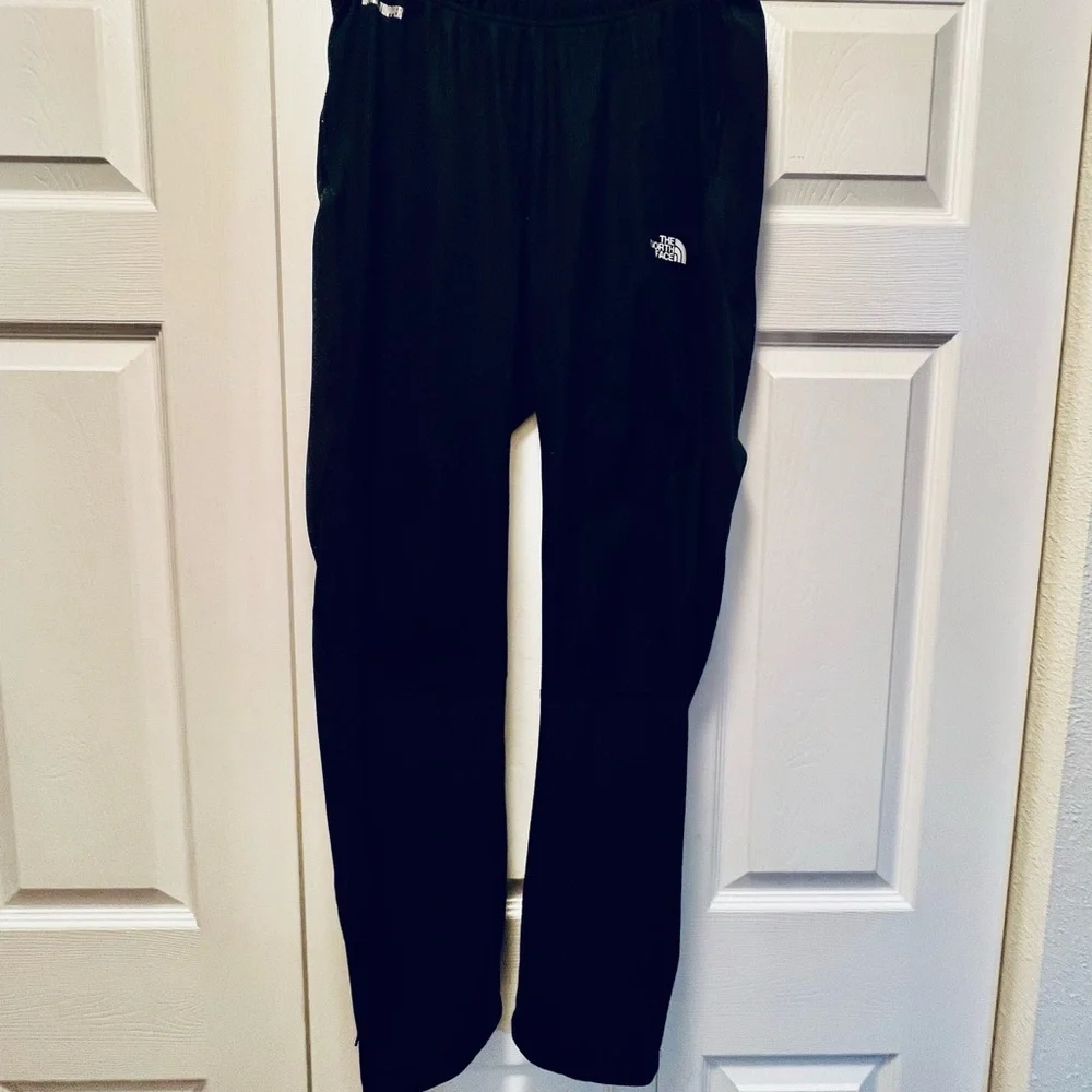The North Face Size S/P Men’s Black Windbreaker Flight series pants - Picture 2 of 7